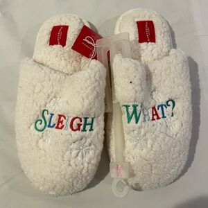 White Fuzzy Slippers with Embroidered Text‎